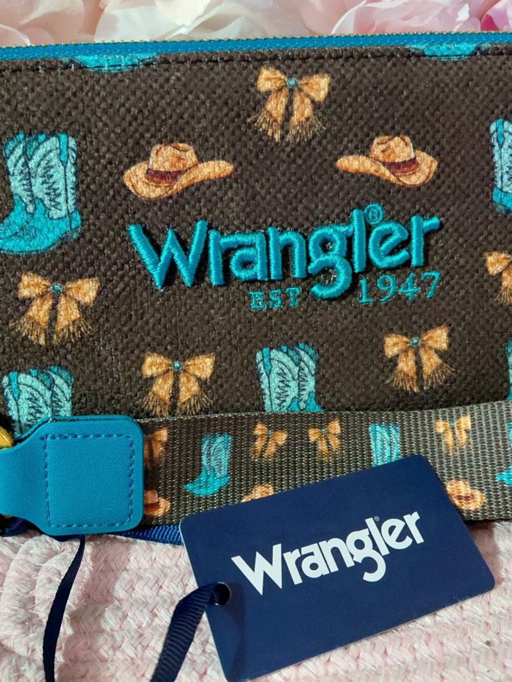 Wrangler Rodeo Icons Western Wristlet Wallet RFID Blocking